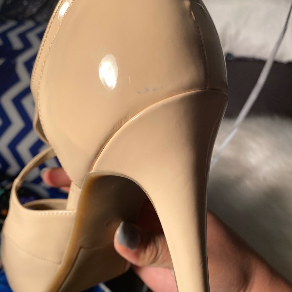 High heels - Picture 6 of 6